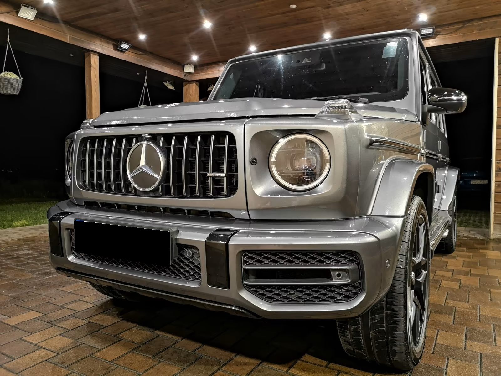 Mercedes-Benz G 63